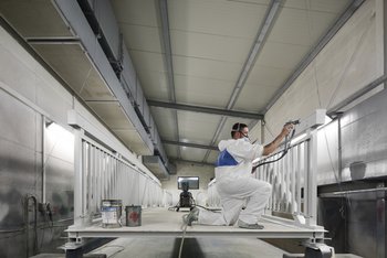 <p>Lackeriung Brückengeländer</p>