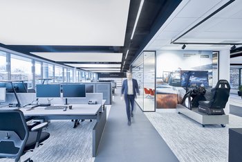 <p>Büro mit beschichteten Metalltischen</p>
<p>Foto: TRILUX GmbH &amp; Co. KG</p>